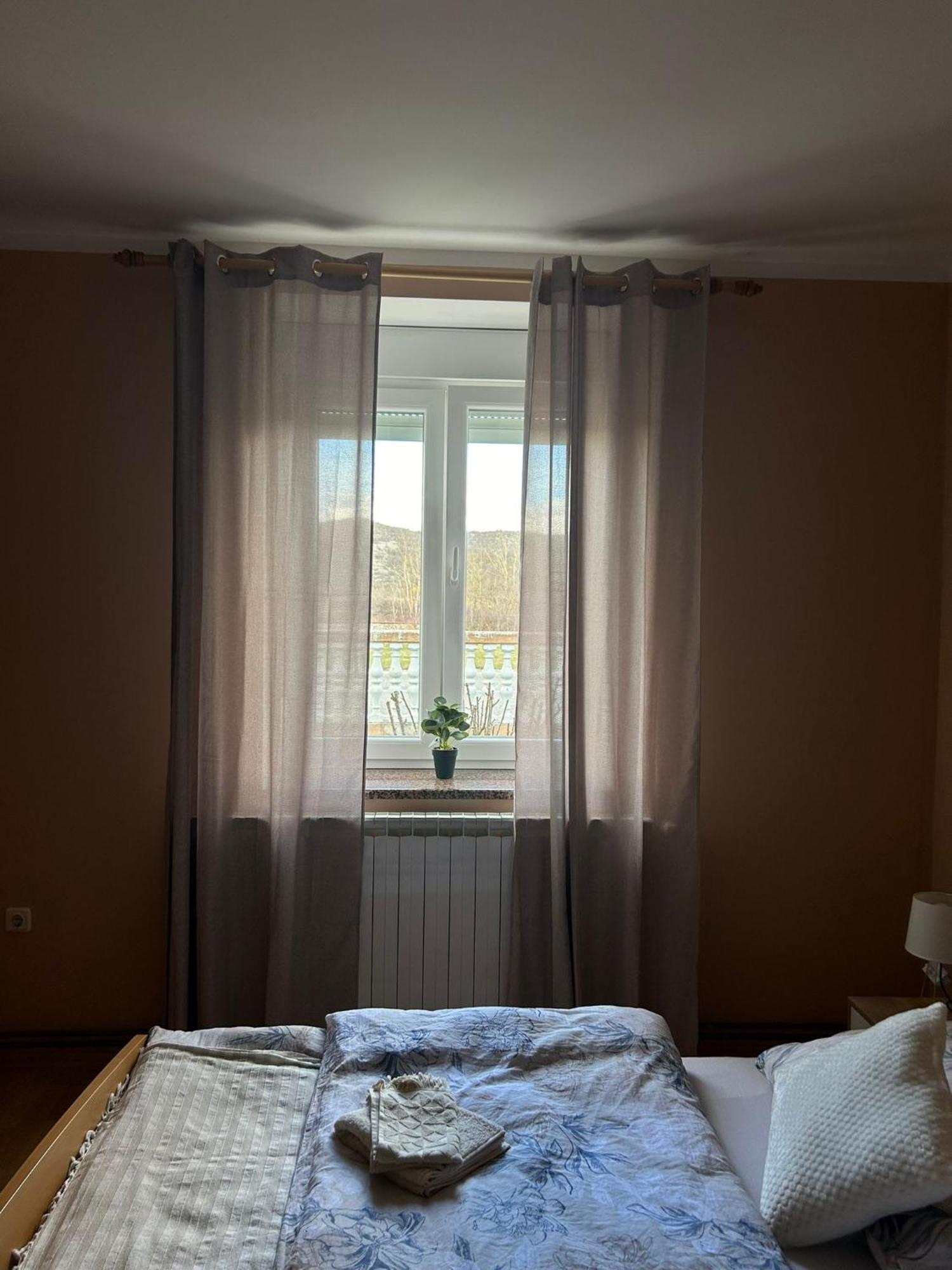 Domus Nostra Apartment Lovinac  Екстериор снимка