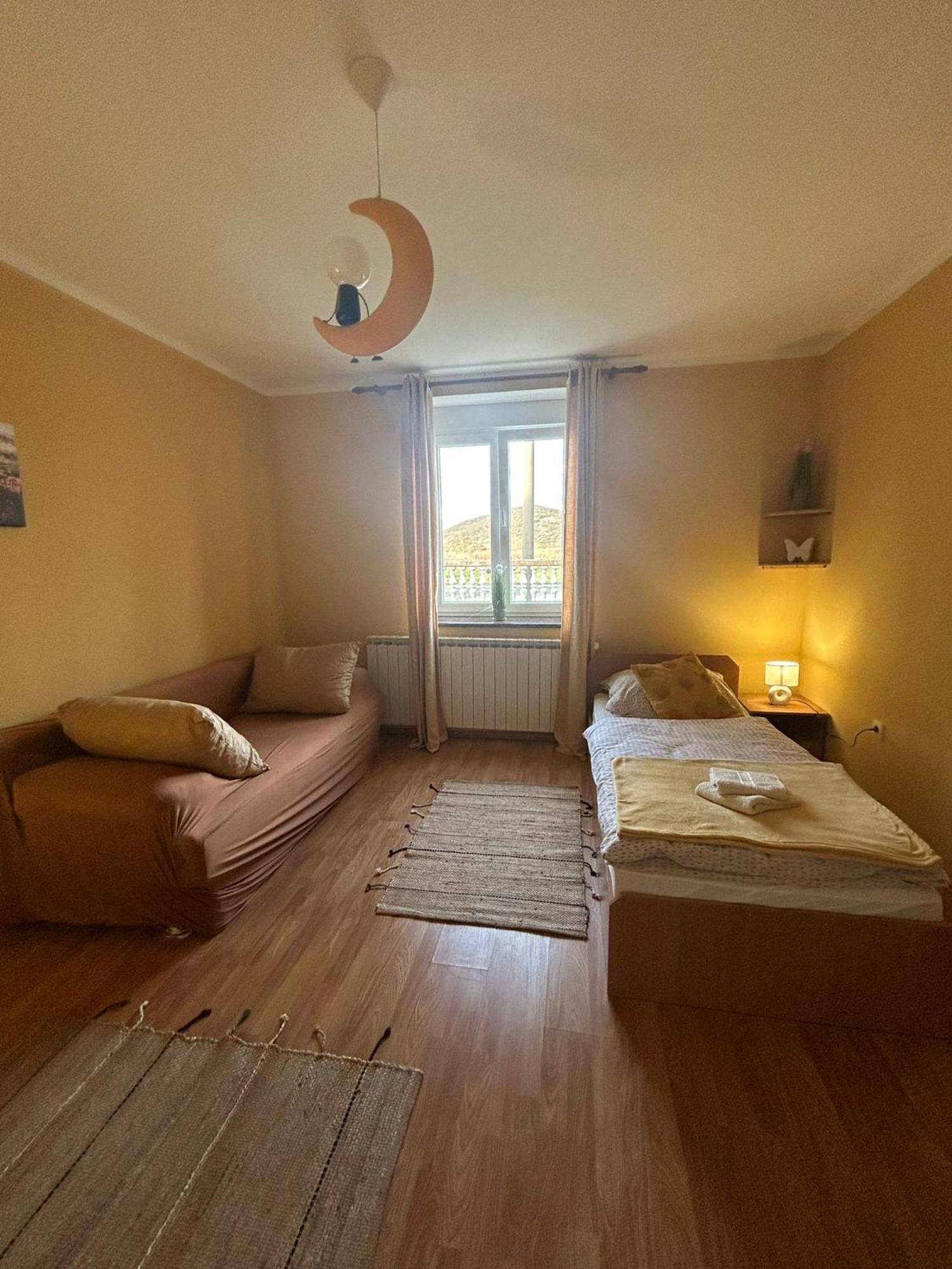 Domus Nostra Apartment Lovinac  Екстериор снимка