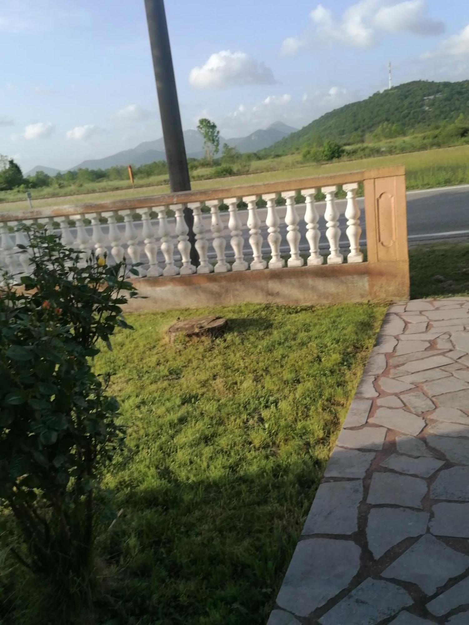Domus Nostra Apartment Lovinac  Екстериор снимка